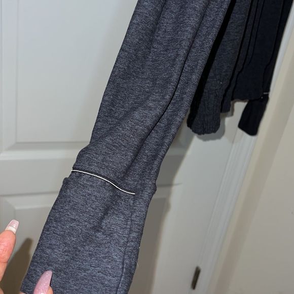 Lululemon Lead The Pack Hoodie Sweatshirt Size 6 - Picture 3 of 8